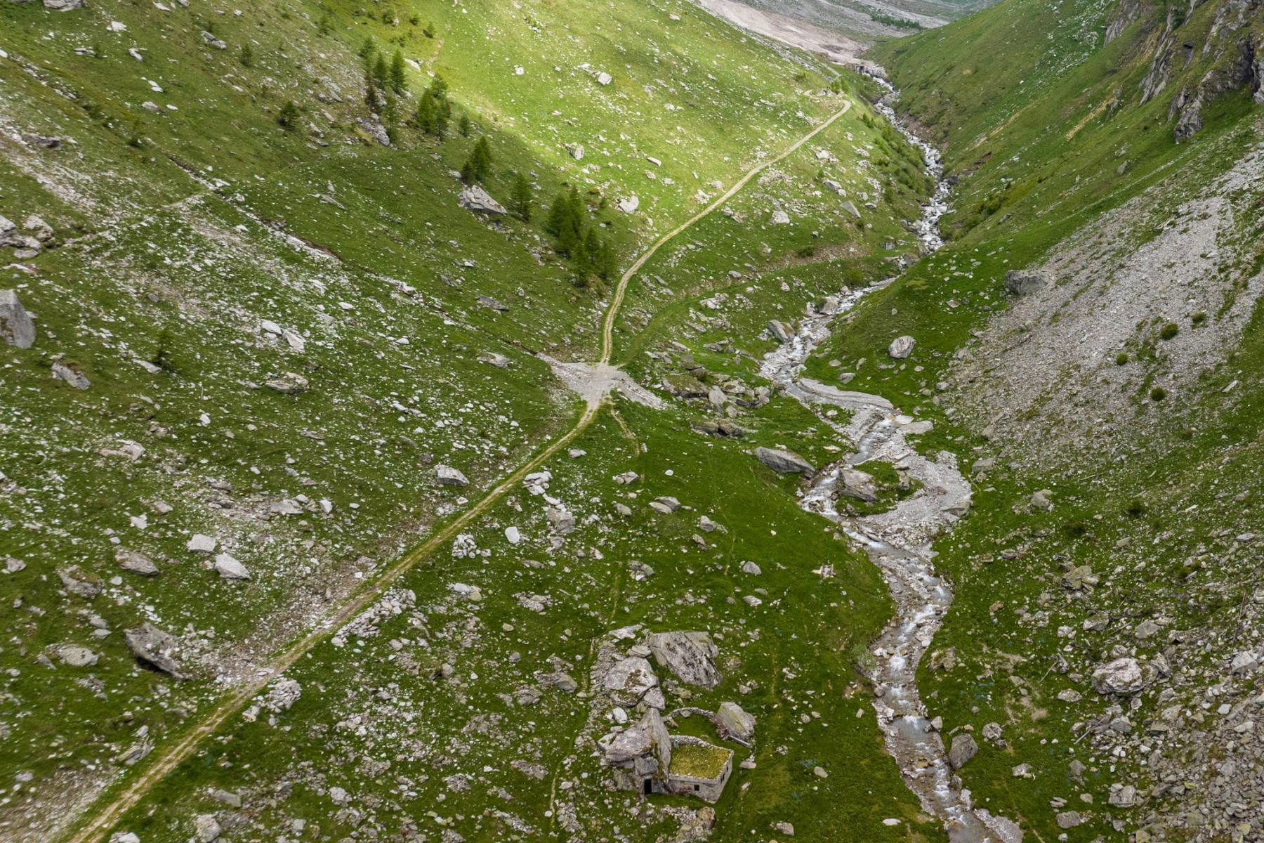 Der Weg zur Schöpfe der Wyssa im vorderen Gredetschtal.